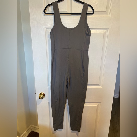 Dynamite Cami Active Jumpsuit Size Large - Picture 5 of 5